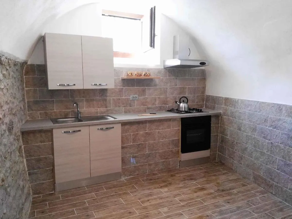 Apartments In Tremosine/Gardasee 33428  Tremosine