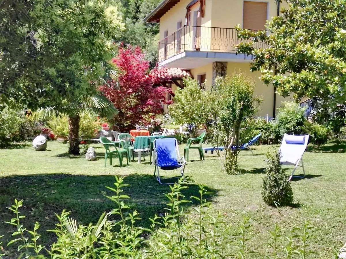 Apartments In Tremosine/Gardasee 33428