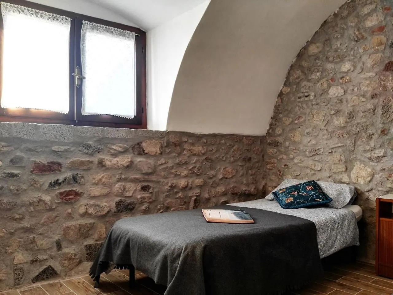 Apartments In Tremosine/Gardasee 33428