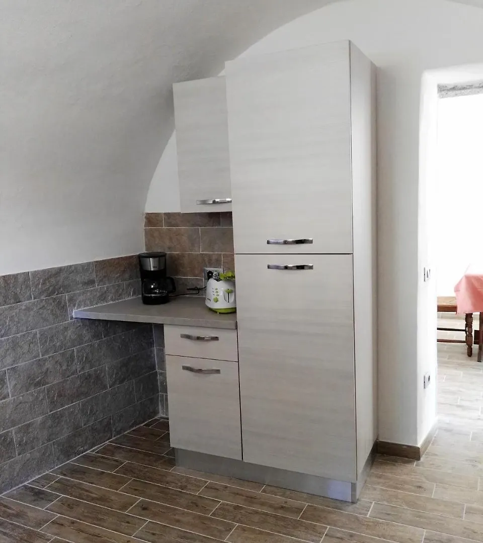 Apartments In Tremosine/Gardasee 33428 0*, Tremosine إيطاليا